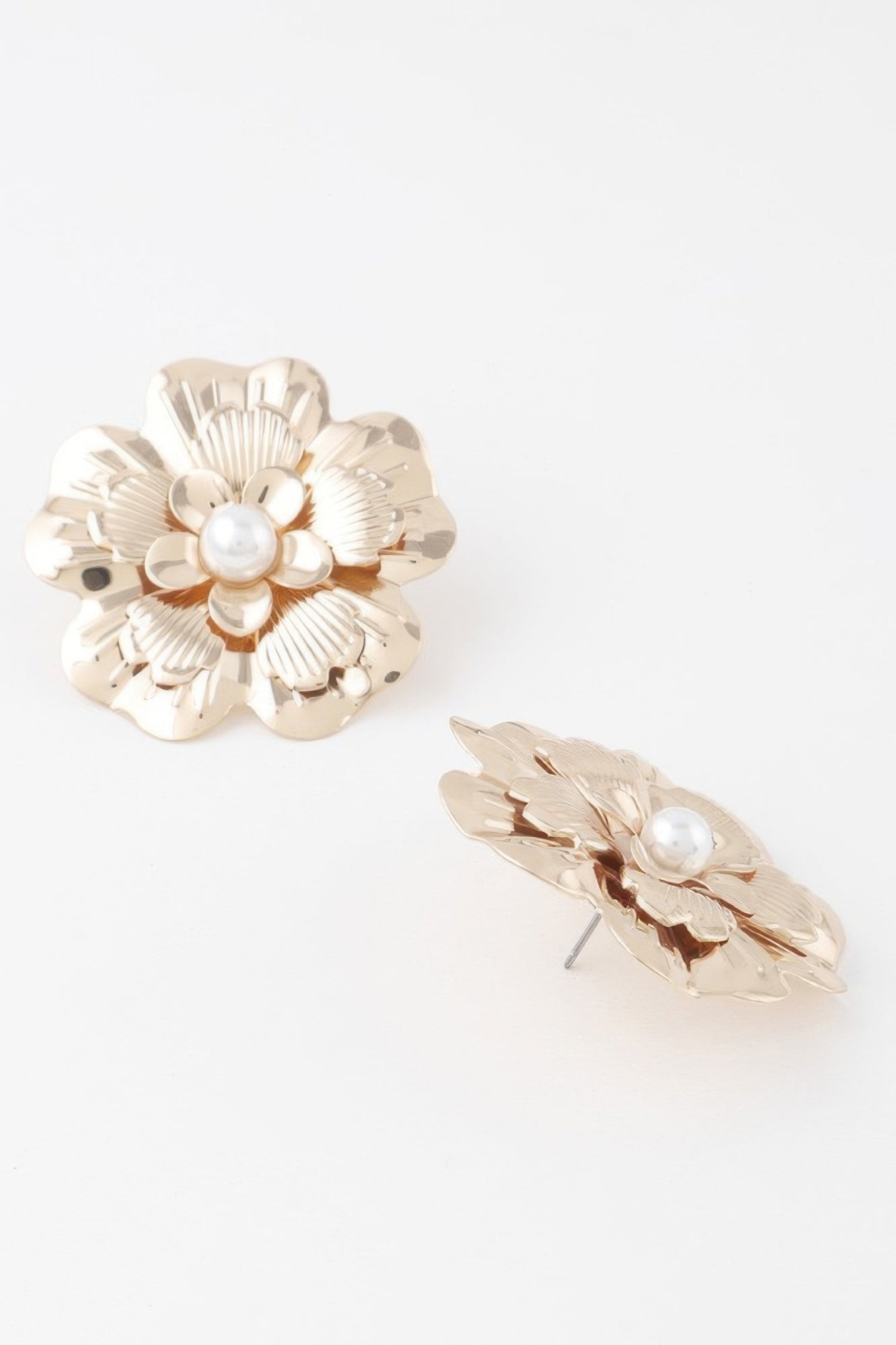 Pearl Flower Stud Earrings