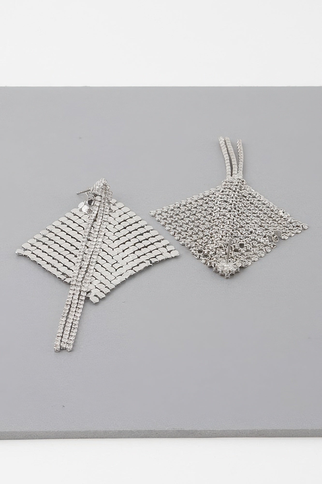 Sequin Jewel Curtain Bar Earrings
