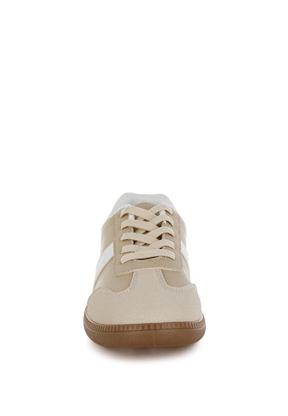 Crossover Classic Lace-Up Flatform Sneaker