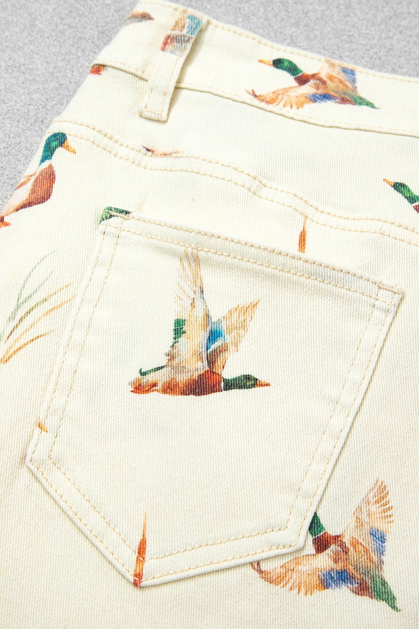 Beige Stylish Mallard Printed Cuffed Hem Shift Jeans - Loving It Shop