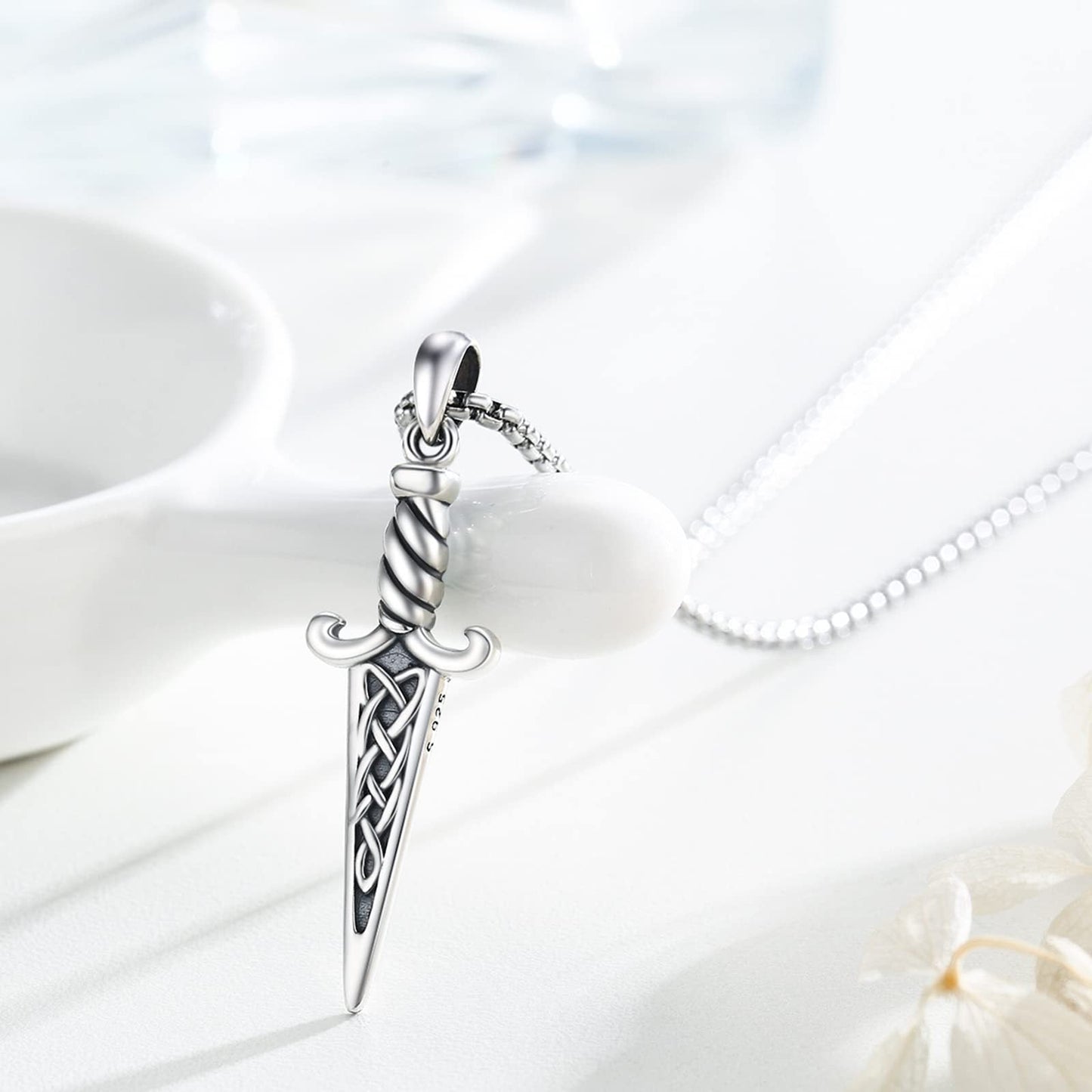 Silver Celtic-style Double-Edged Dagger Retro Pendant Necklace Irish Jewelry Gift