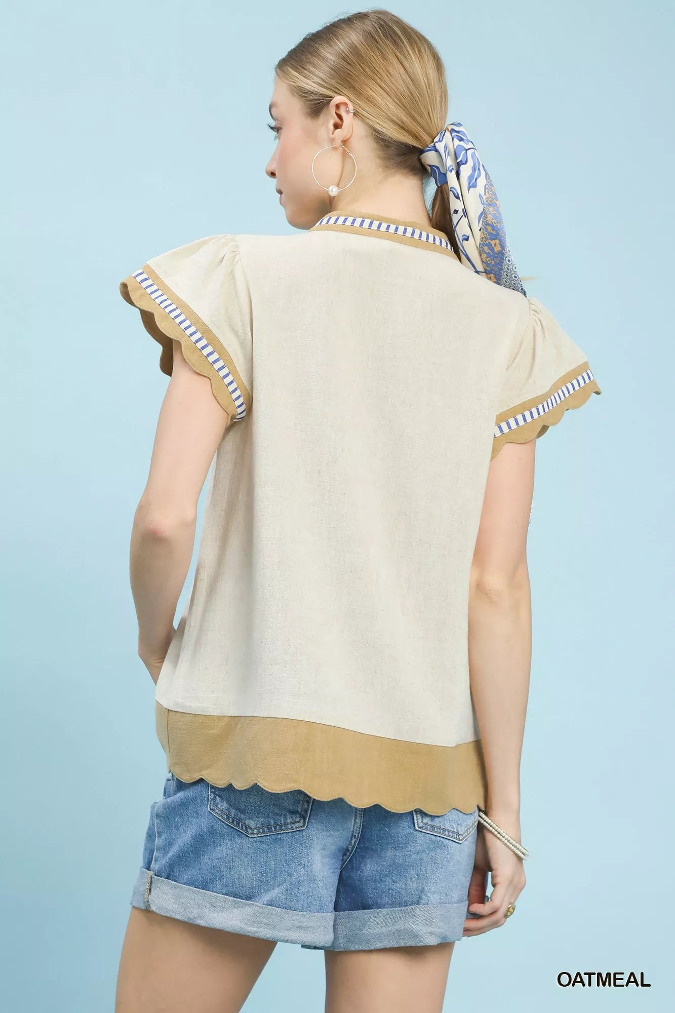 Contrast Scallop Trim Top