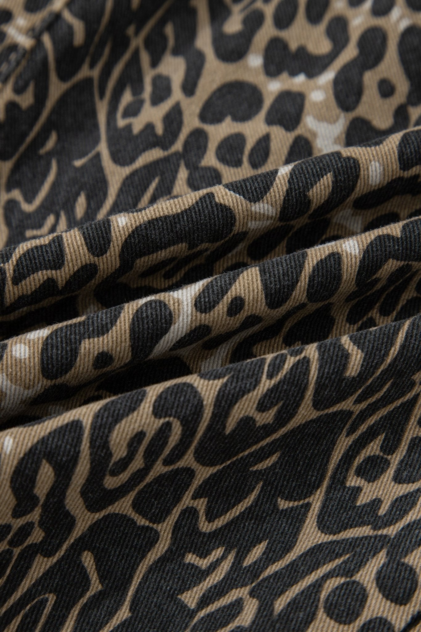 Khaki Contrast Scalloped Lace Trim Leopard Denim Shorts - Loving It Shop