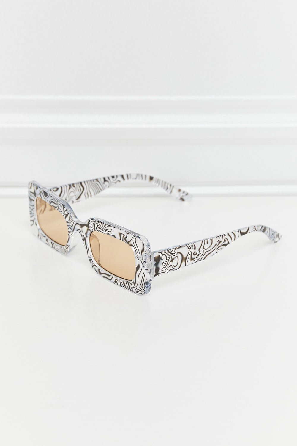 Tortoiseshell Rectangle Polycarbonate Sunglasses - Loving It Shop