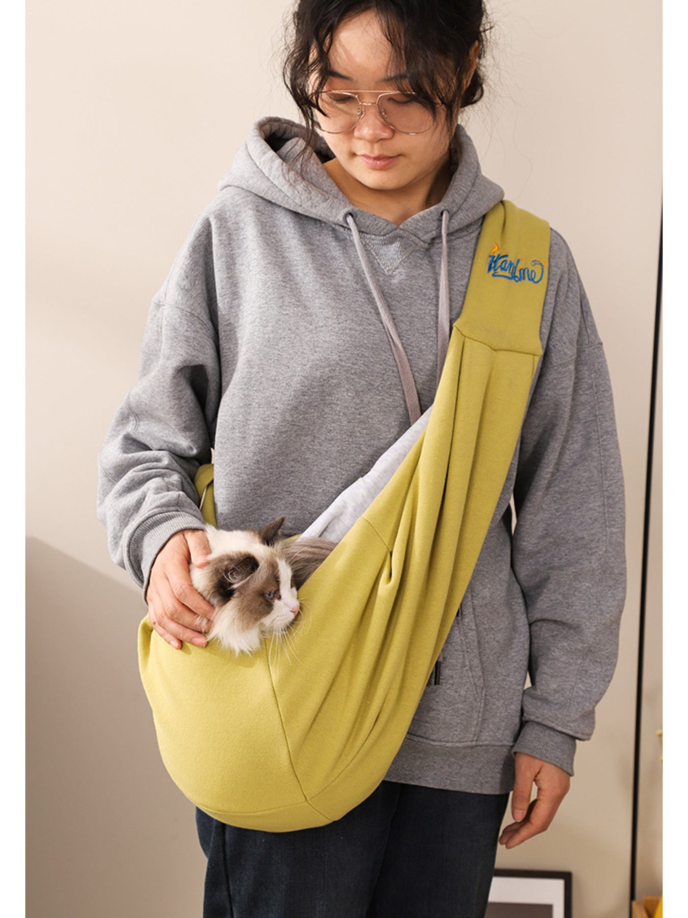 Comfortable Pet Carrier Sling Bag - Loving It Shop