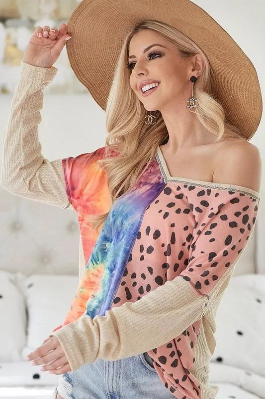 Print Block V Neck Top with Contrast Stitching
