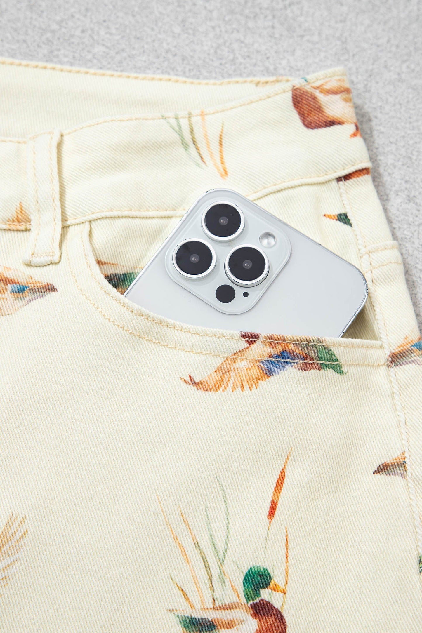 Beige Stylish Mallard Printed Cuffed Hem Shift Jeans - Loving It Shop