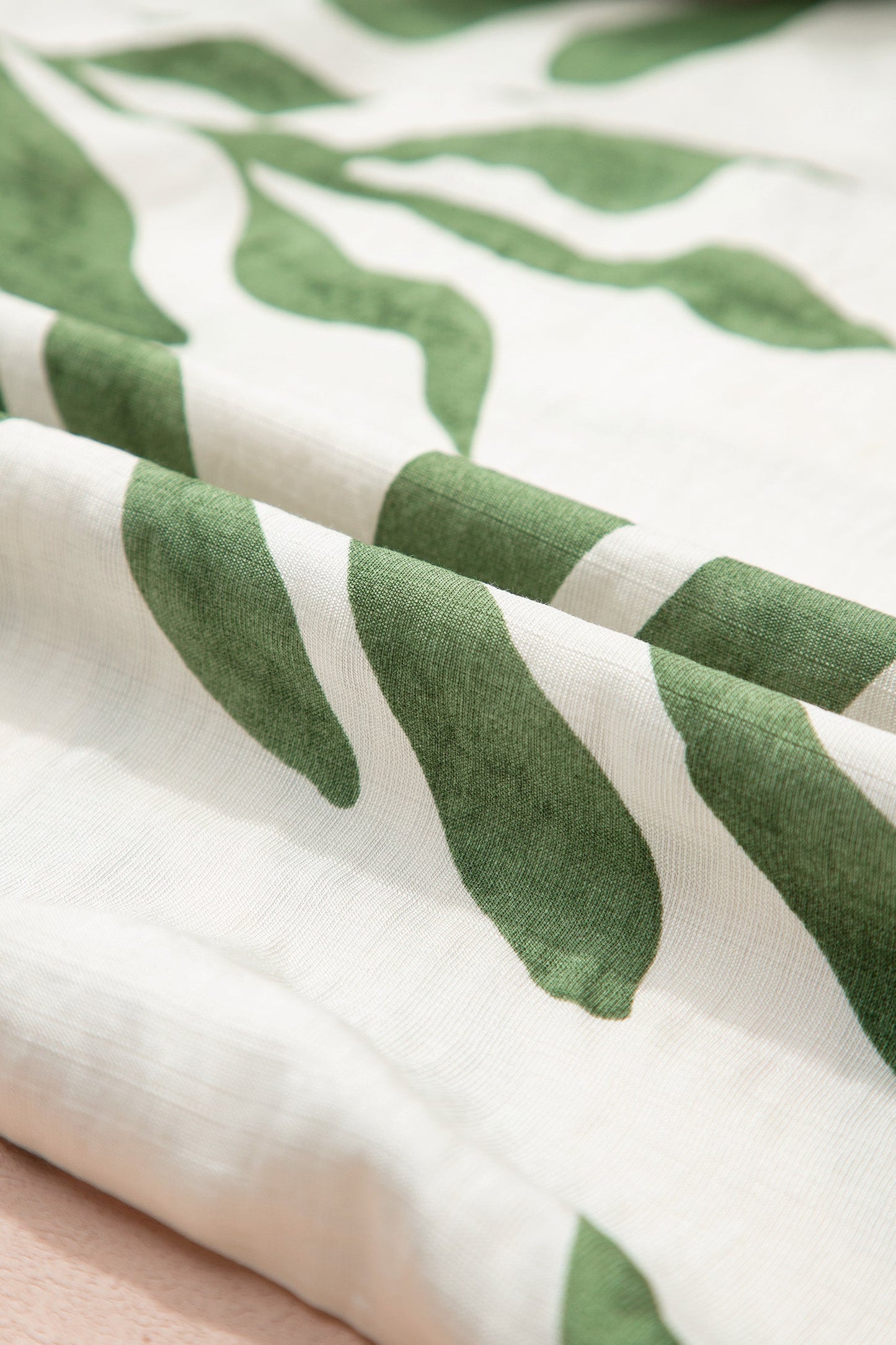 Green Leaf Print Short Balloon Sleeve Shirt