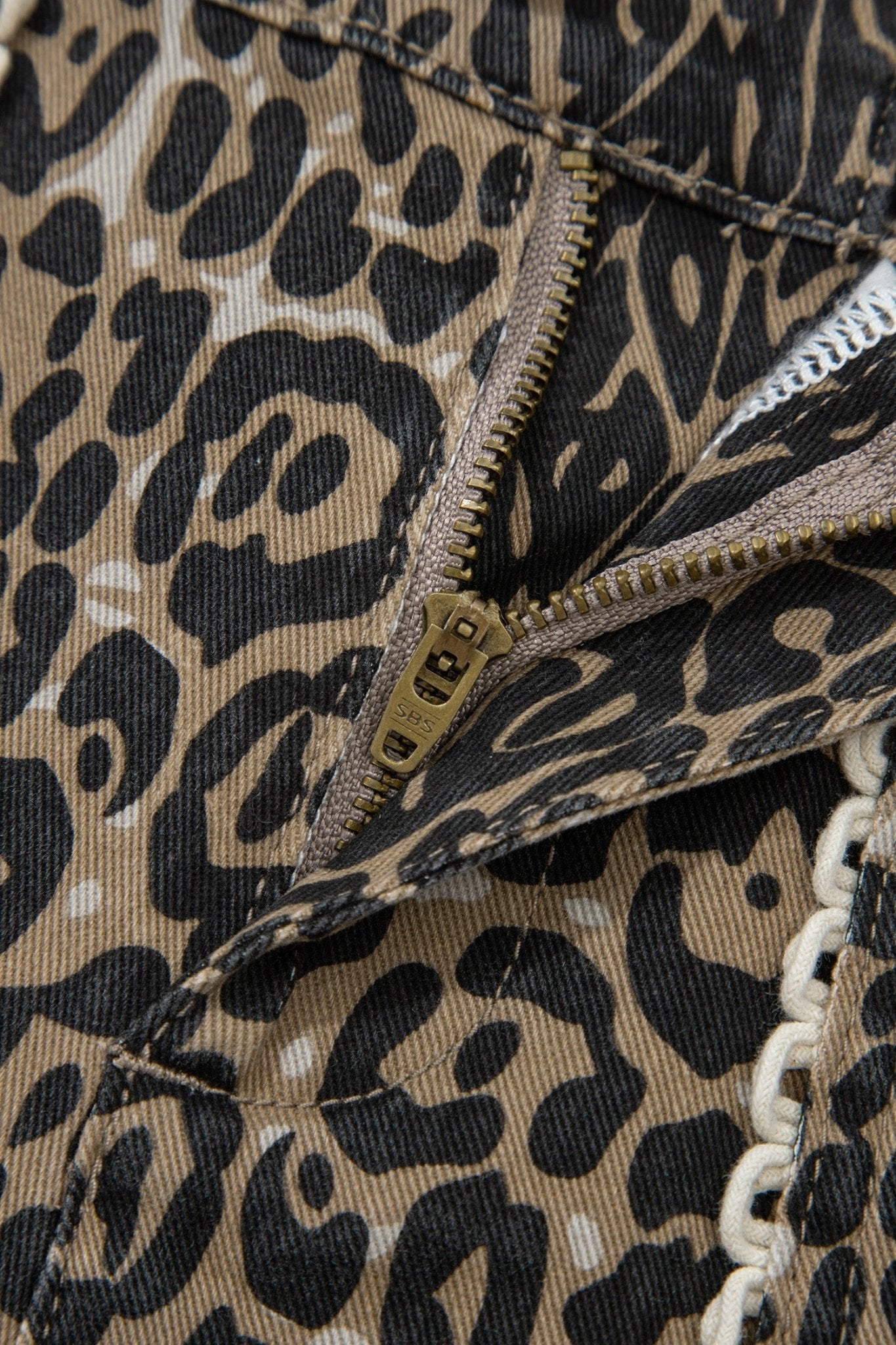 Khaki Contrast Scalloped Lace Trim Leopard Denim Shorts - Loving It Shop