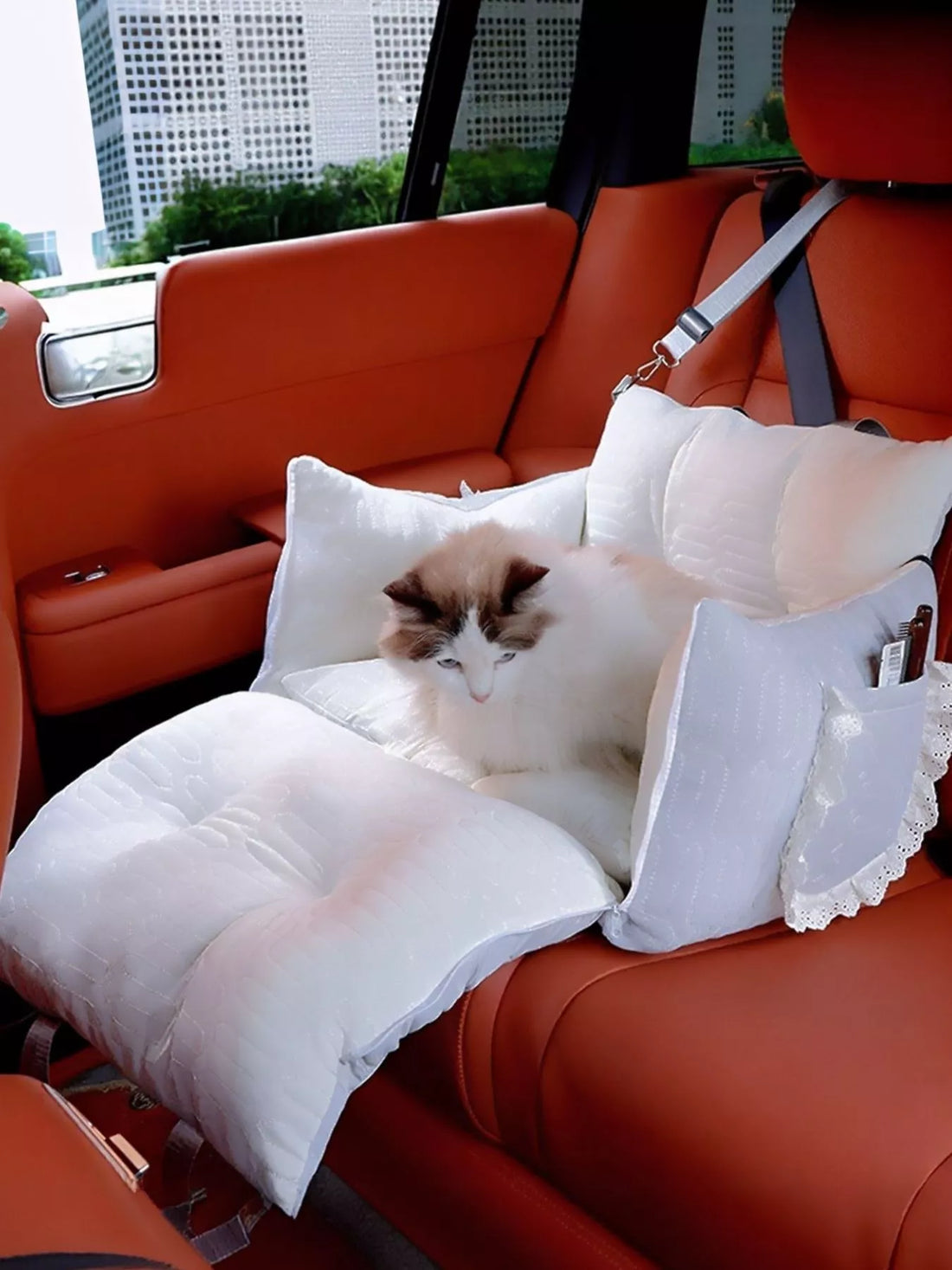 Comfortable &amp; Secure Pet Car Seat Carrier