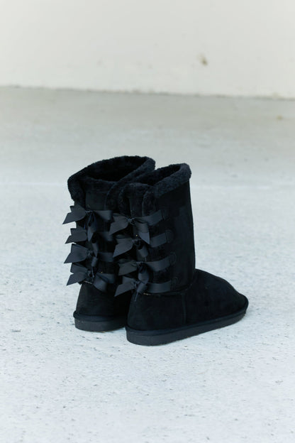 Bow Detail Faux Suede Leather Snow Boots