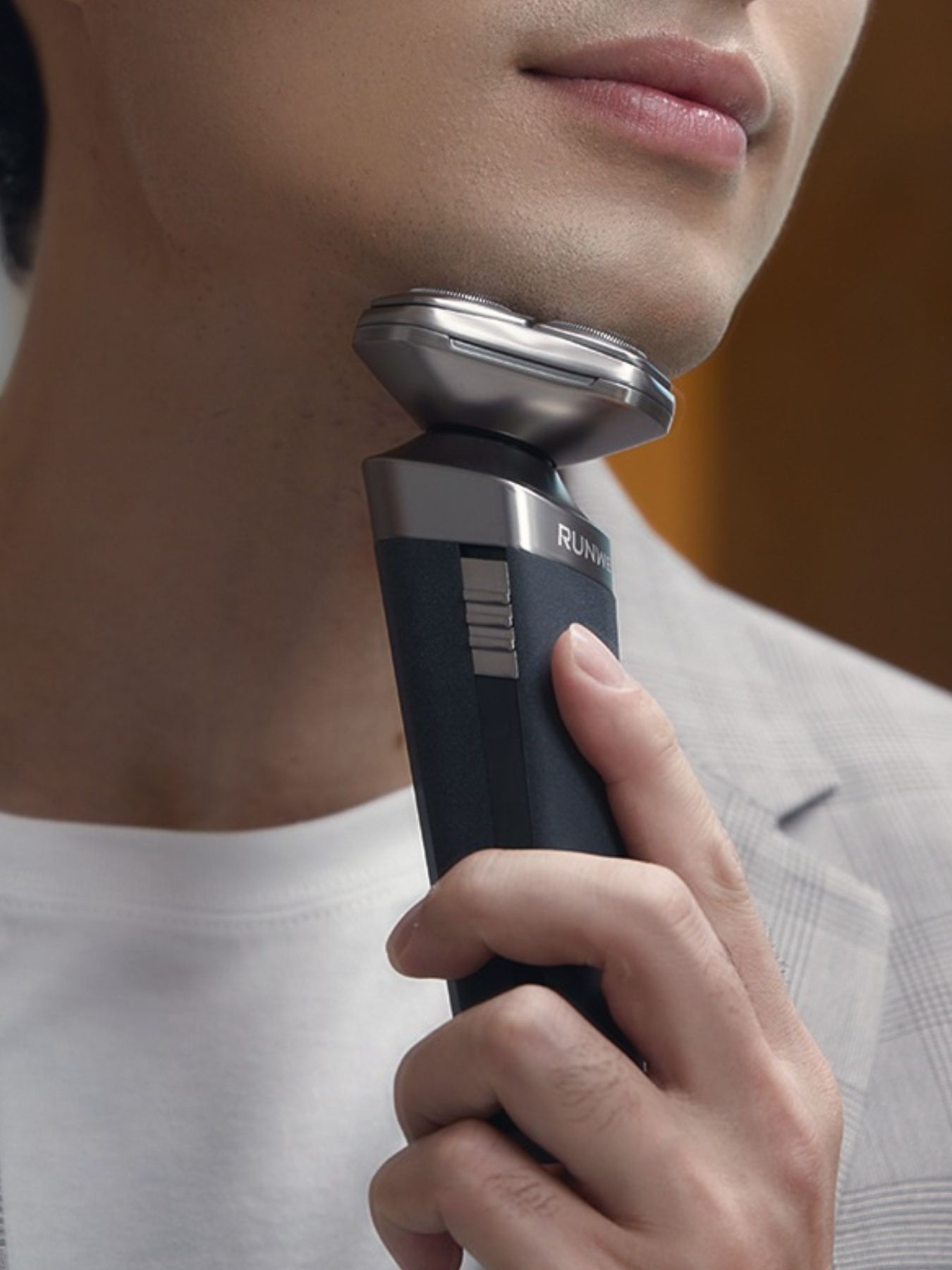 Rechargeable Rotary Shaver - Loving It Shop