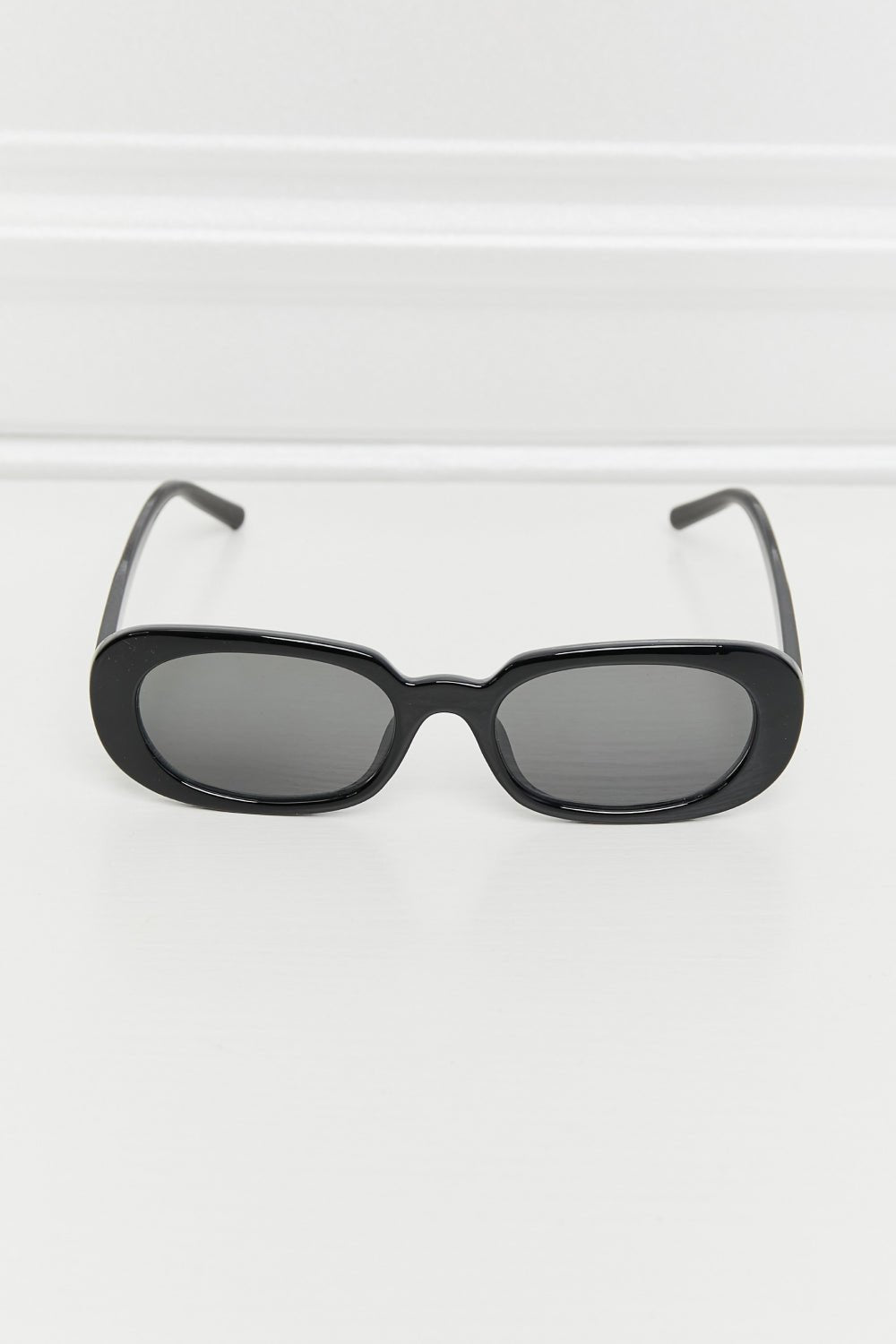 Oval Full Rim Sunglasses - Loving It Shop