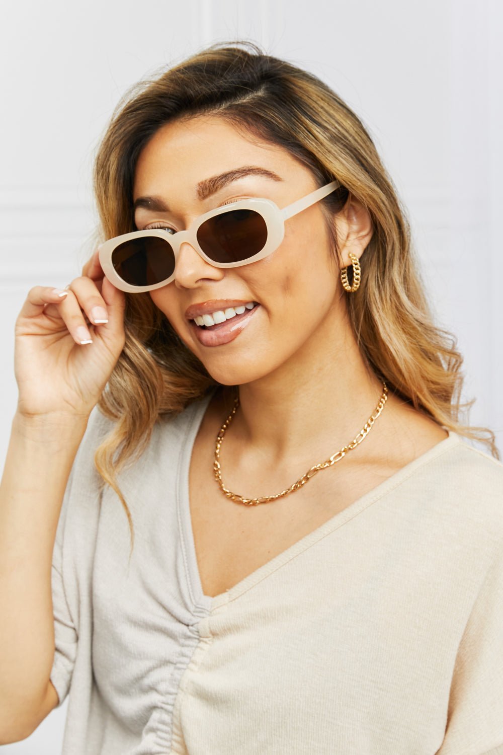 Oval Full Rim Sunglasses - Loving It Shop