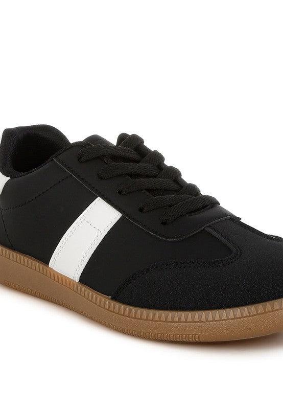 Crossover Classic Lace-Up Flatform Sneaker