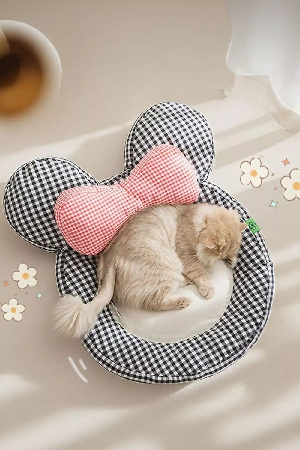 Cartoon Plaid Design Pet Mat with Bow - Loving It Shop