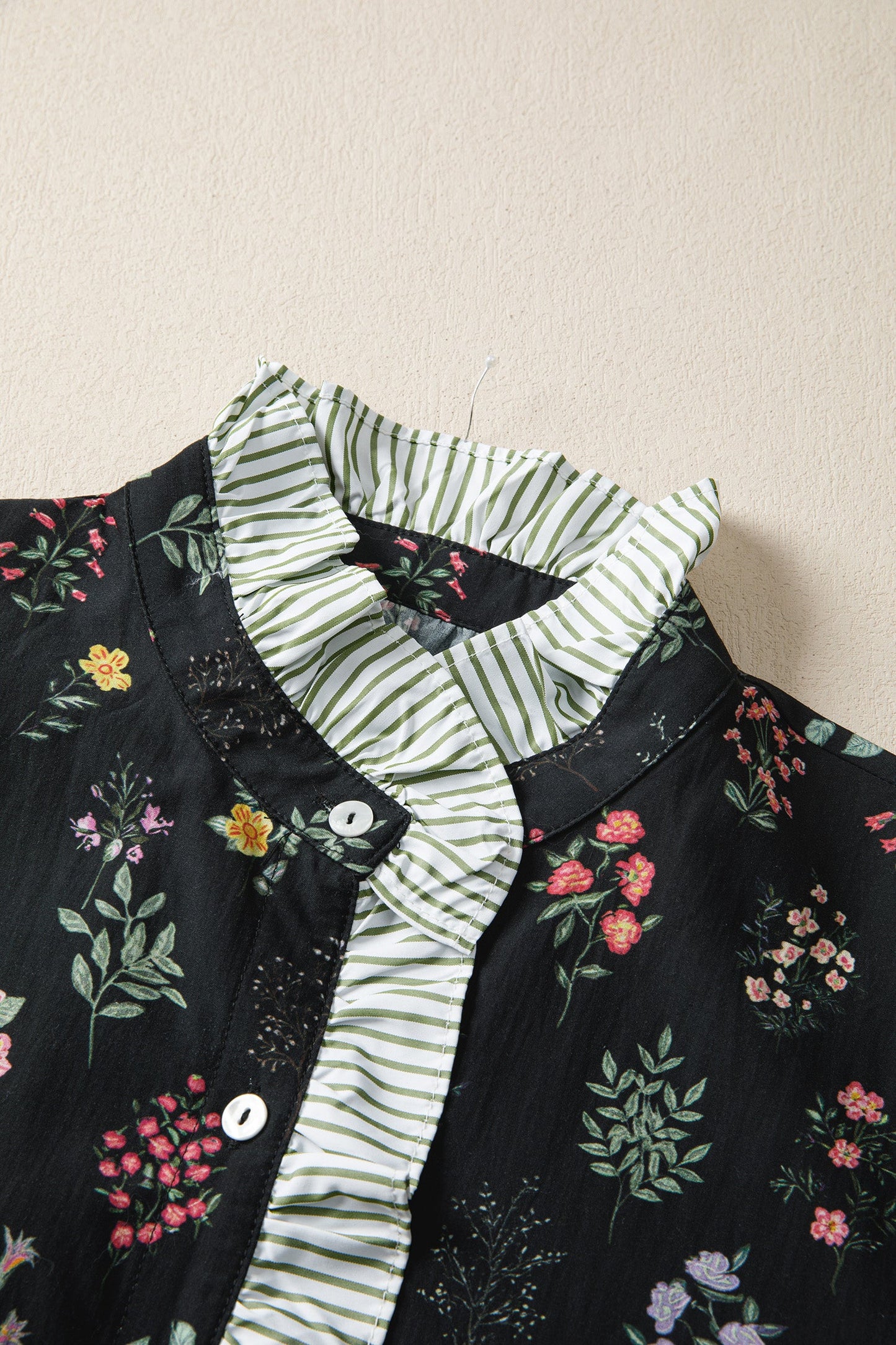 Black Contrast Frilled Trim Short Sleeve Floral Shirt