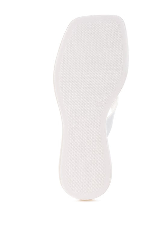Makawi Thong Toe Slip Ons