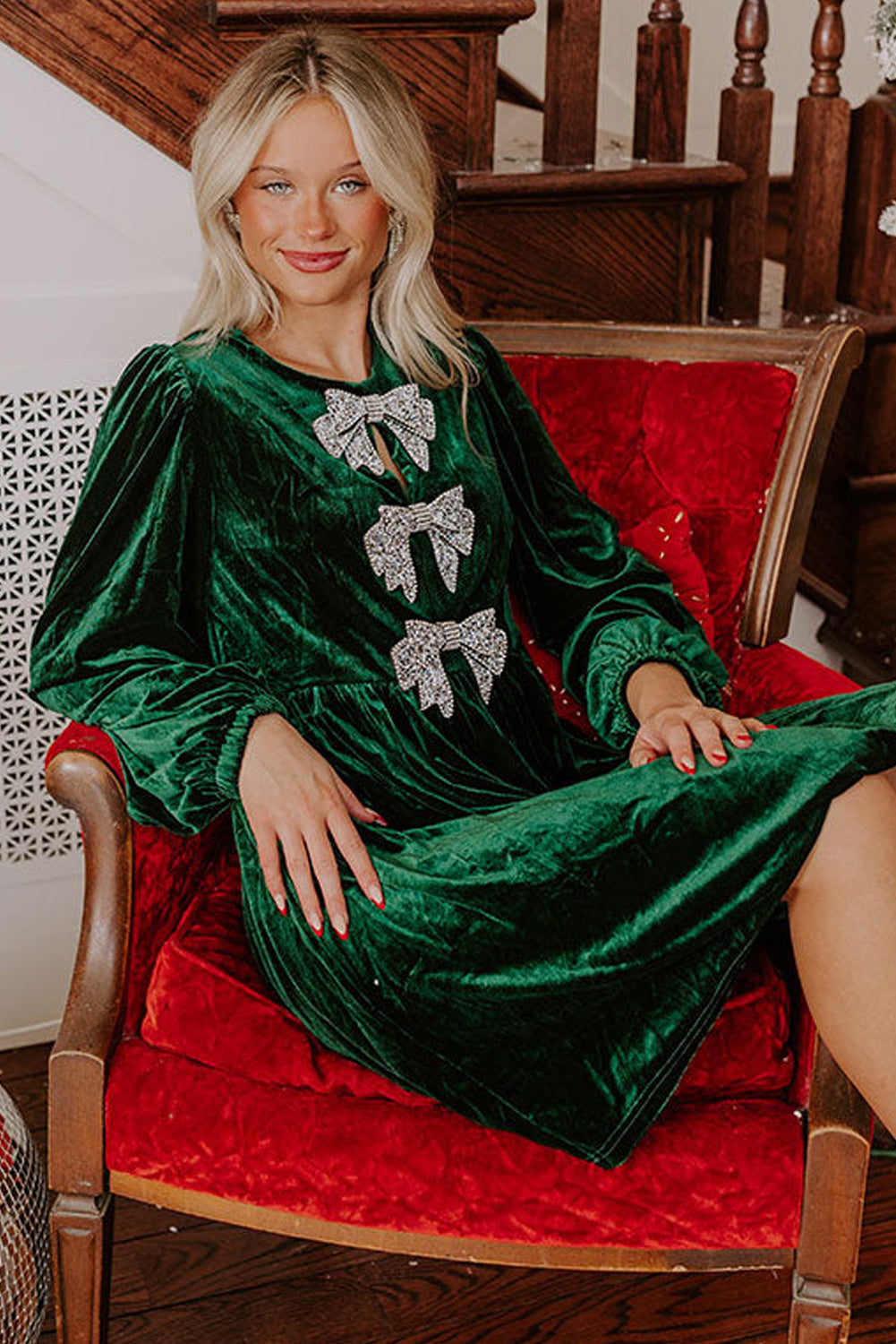 Evergreen Bowknot Decor High Waist Velvet Mini Dress