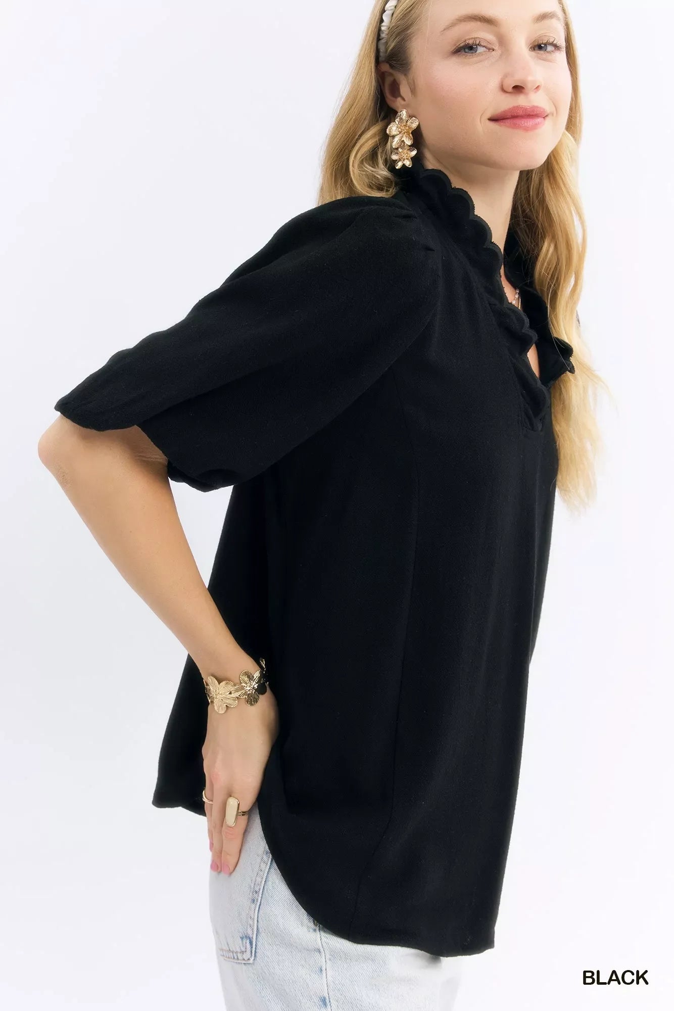 Linen Scallop Trim V-Neck Blouse