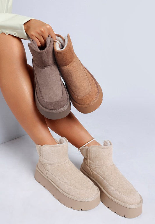 Holias Chunky Heeled Snow Boots