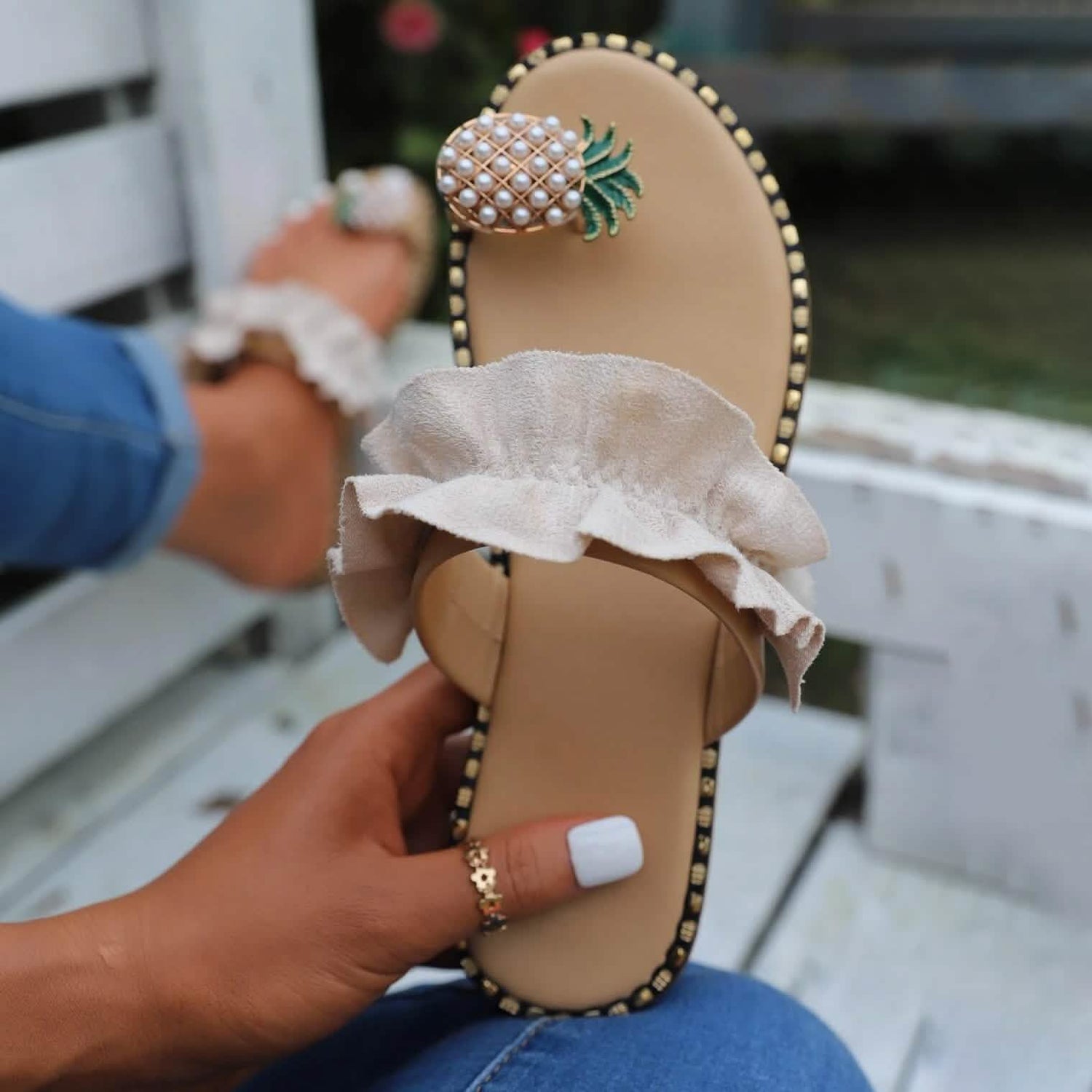 Faux Pearl &amp; Pineapple Decor Toe Post Thong Sandals