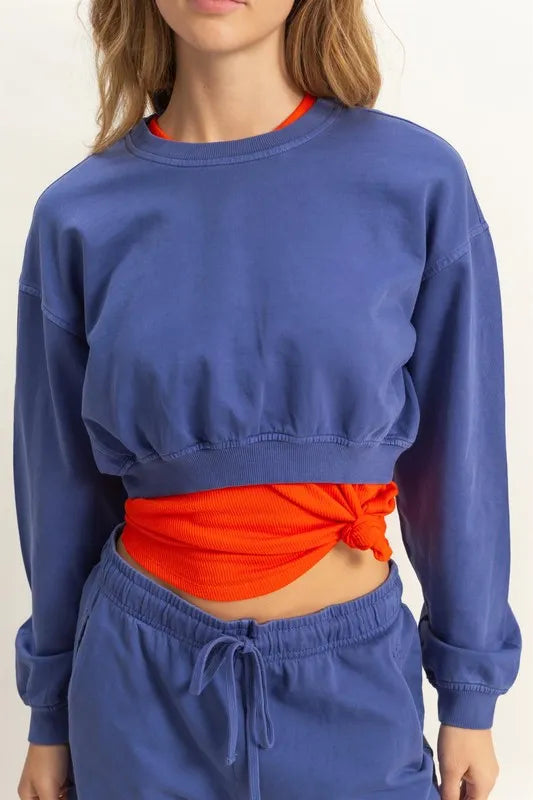 Crew Neck Long Sleeve Crop Sweatshirt