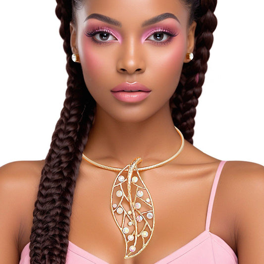 Women’s Gold Leaf Pendant Necklace with Aurbo Stone Set Stylish Jewelry